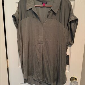 Vince Camuto Green Short Sleeve Boxy Button Down Shirt